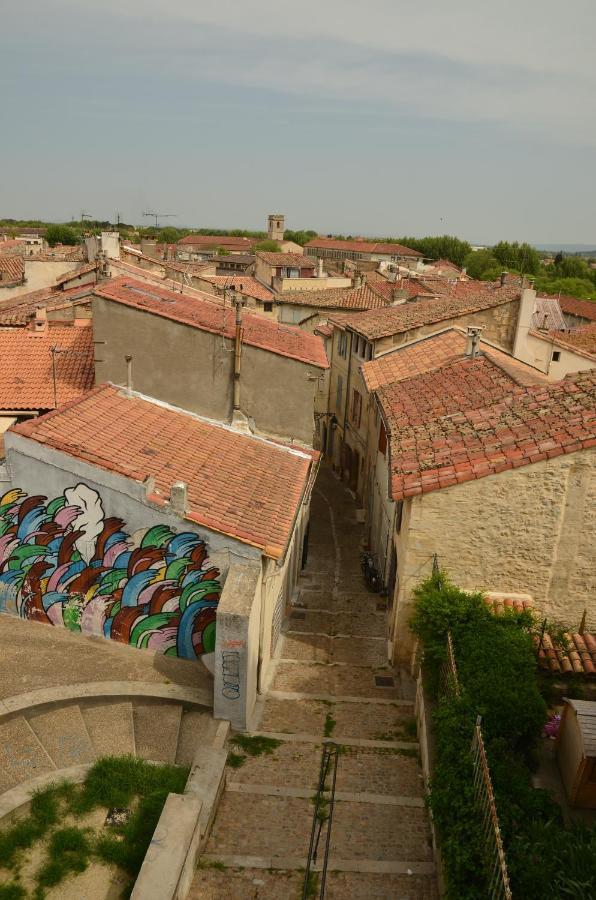 Appartement aux pieds des arènes à Arles Extérieur photo