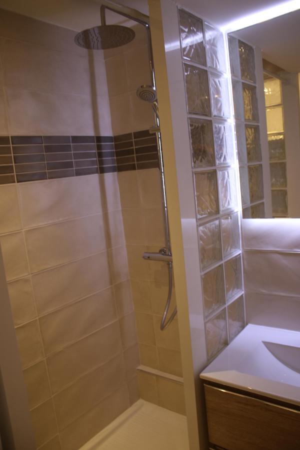 Appartement aux pieds des arènes à Arles Extérieur photo