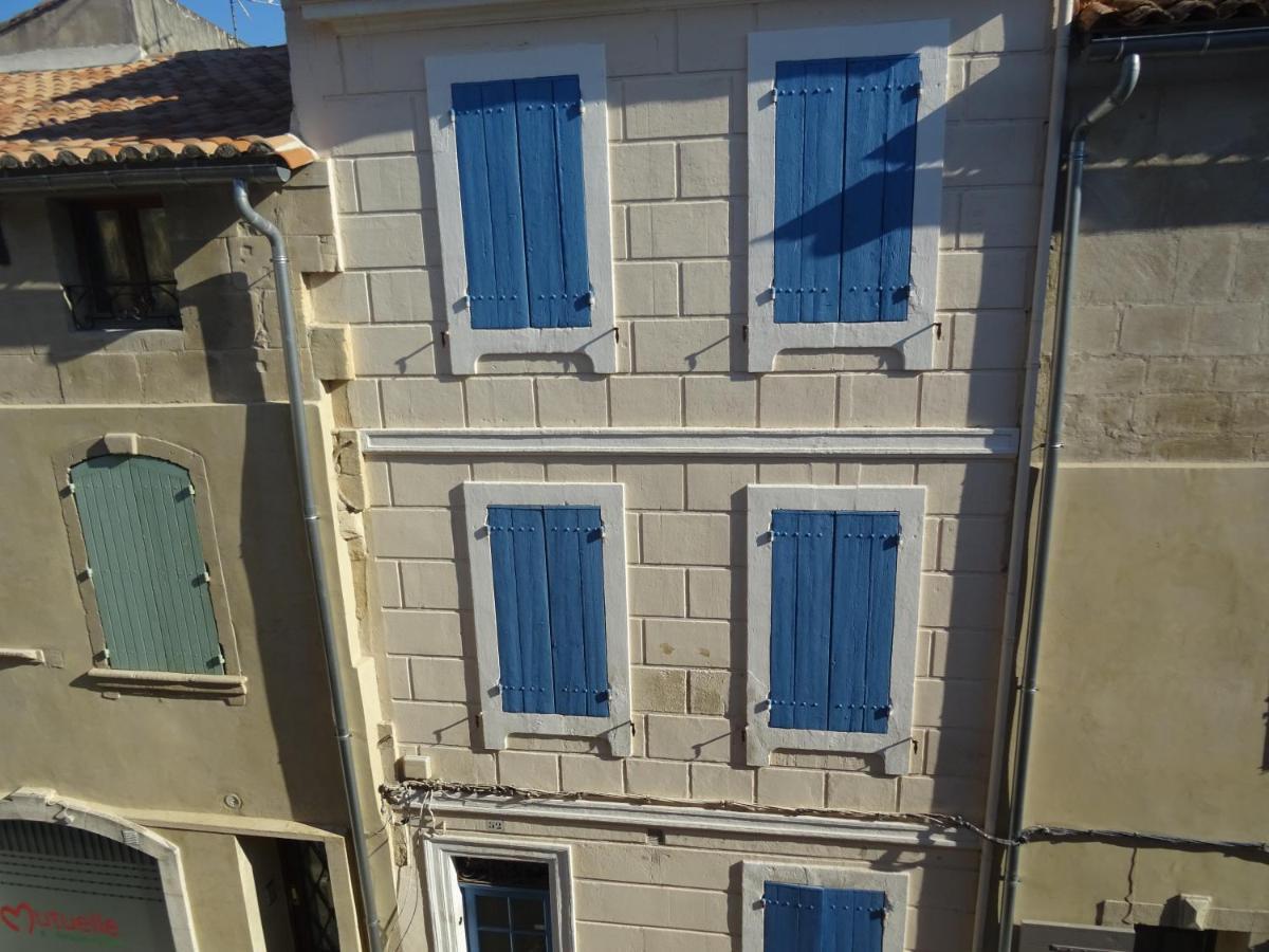 Appartement aux pieds des arènes à Arles Extérieur photo