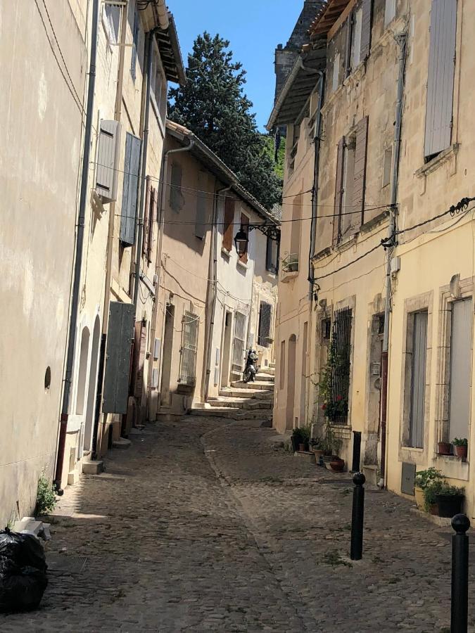 Appartement aux pieds des arènes à Arles Extérieur photo